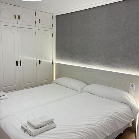בנידורם Apartamentos Carmela מראה חיצוני תמונה