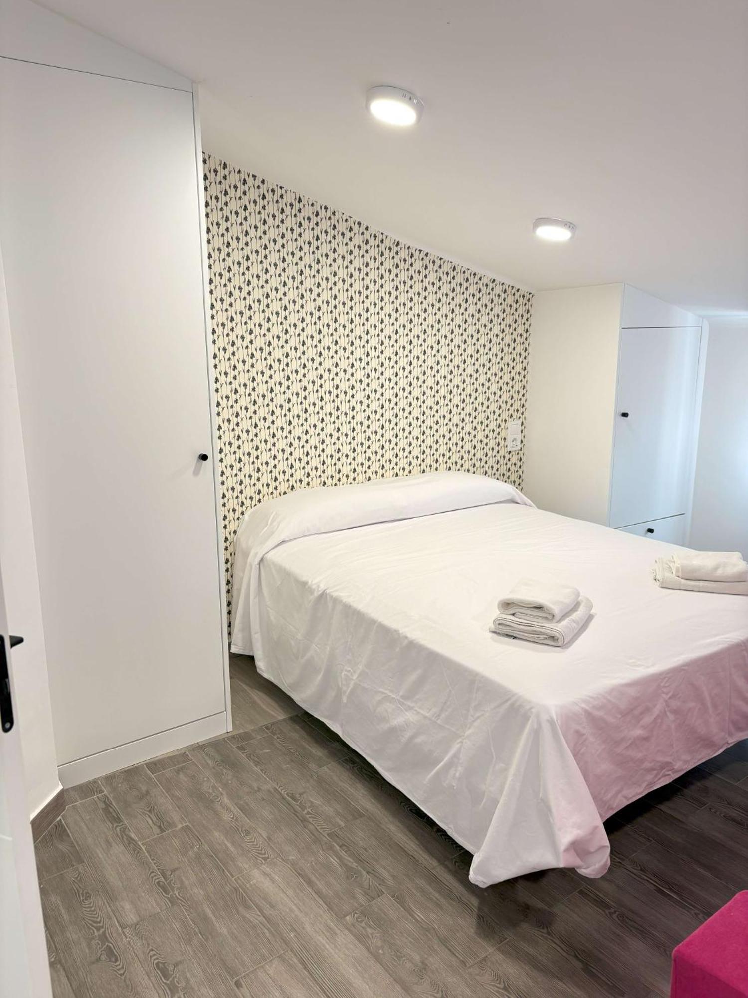 בנידורם Apartamentos Carmela מראה חיצוני תמונה