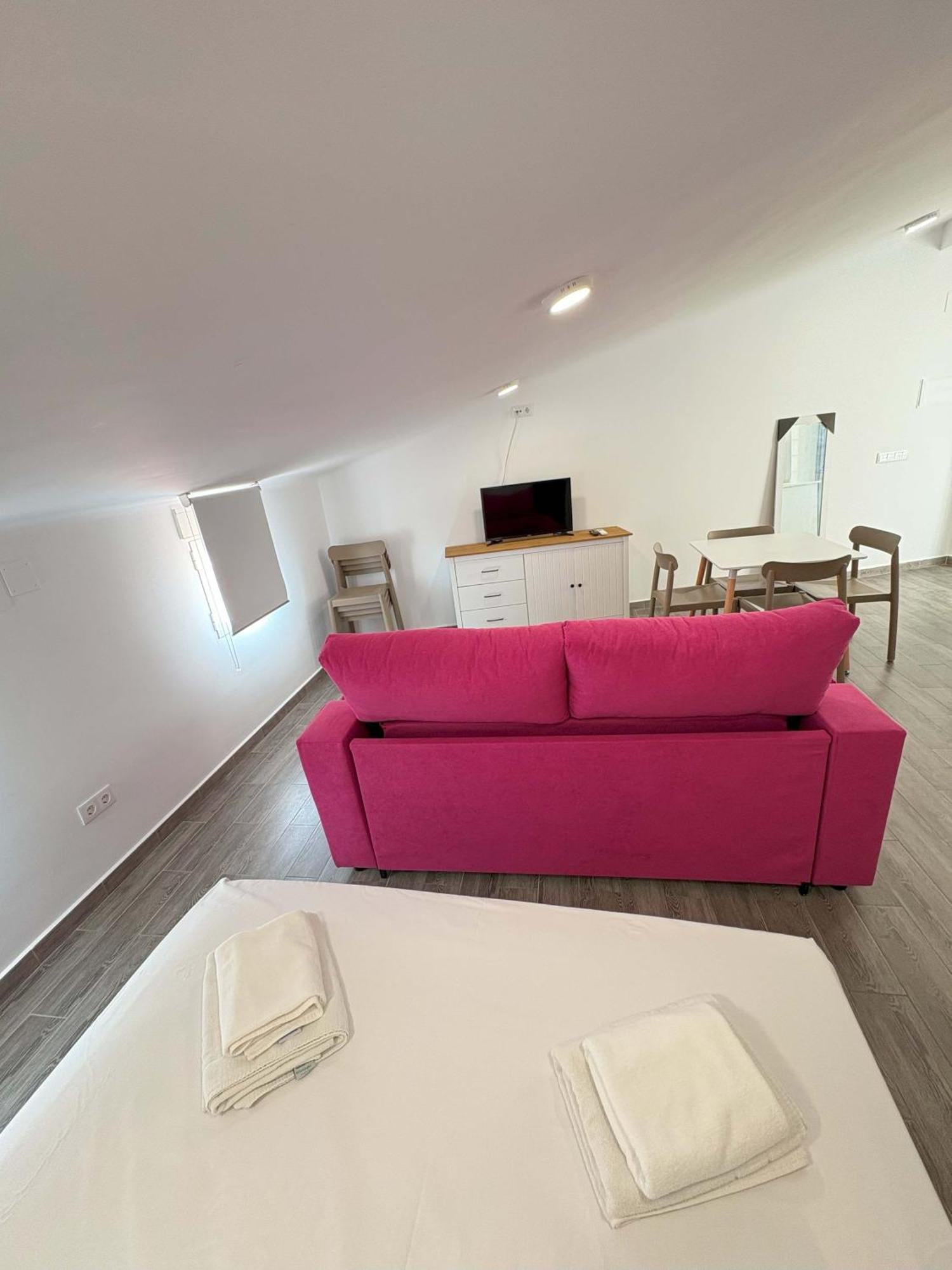 בנידורם Apartamentos Carmela מראה חיצוני תמונה